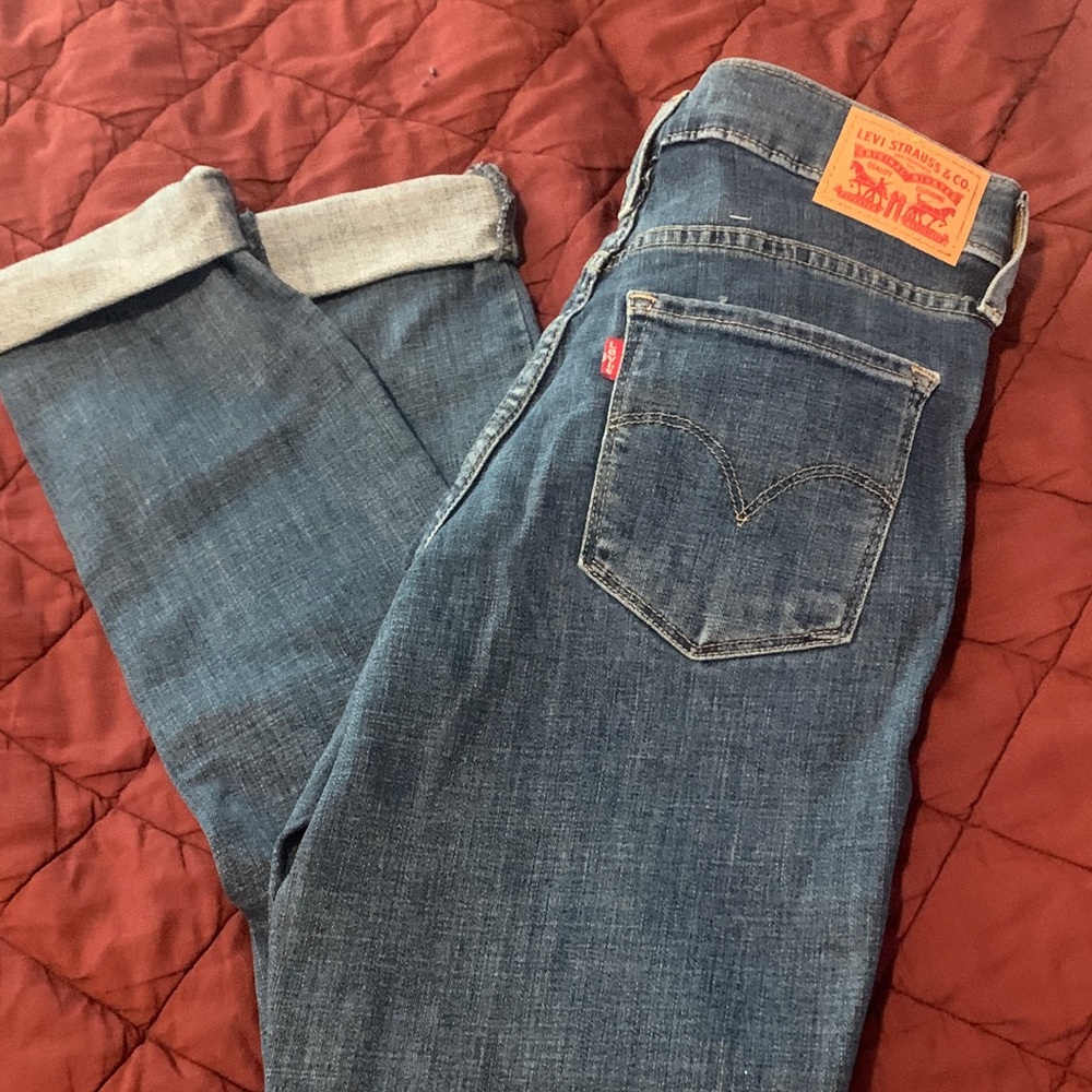 Levi's Women's Classic Straight Leg Denim Jeans